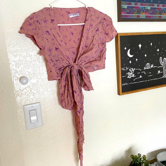 Tie up crop - Picture 3 of 7